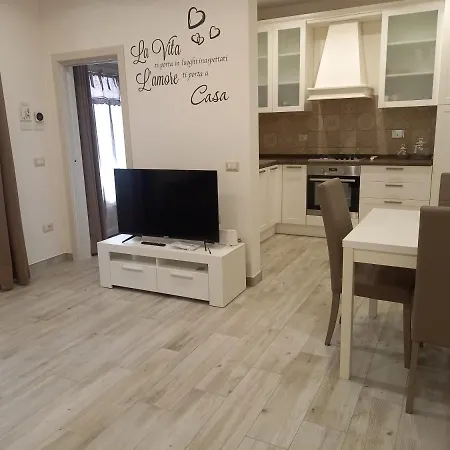 Titina's House Apartament *